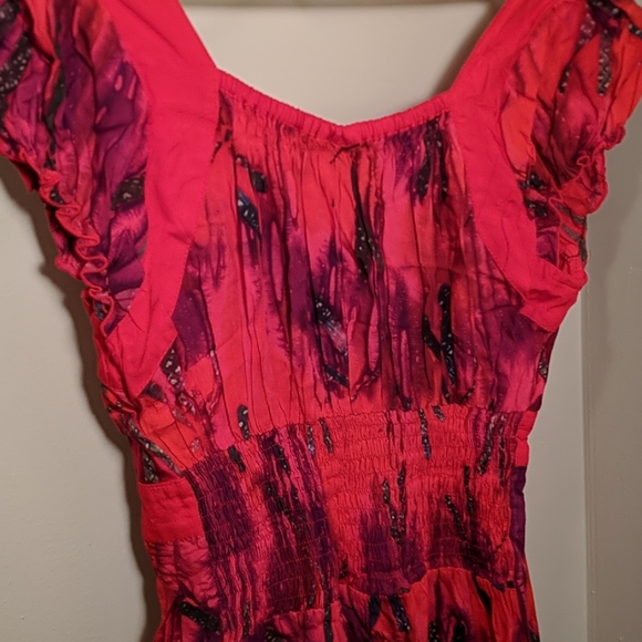 Super fun sun dress - Picture 4 of 4